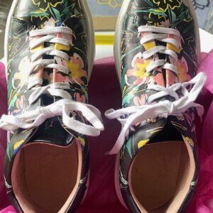 TED BAKER London Lonnia Black Floral Sneakers - like new!